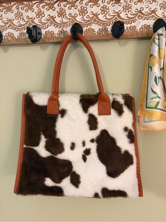 Handbags - Cowhide Pattern Faux Fur Tote Bag with Tan Trim